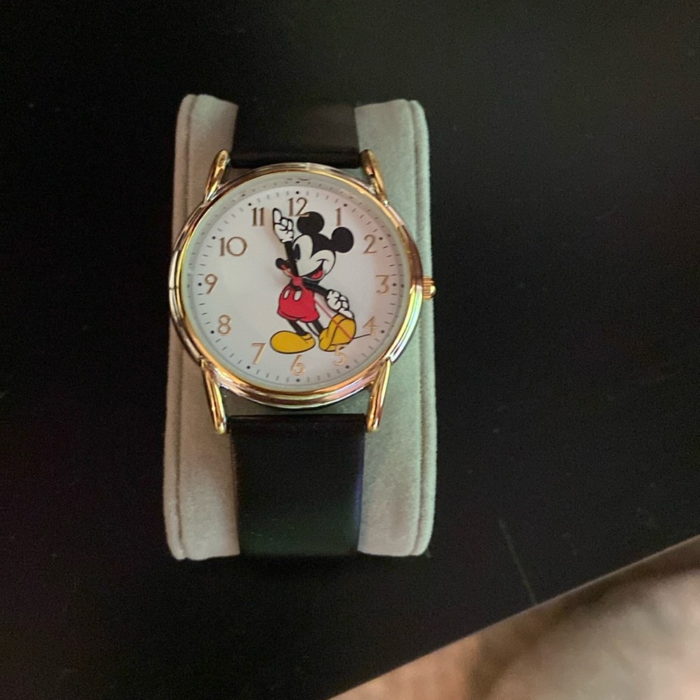 Disney Watch NWOT